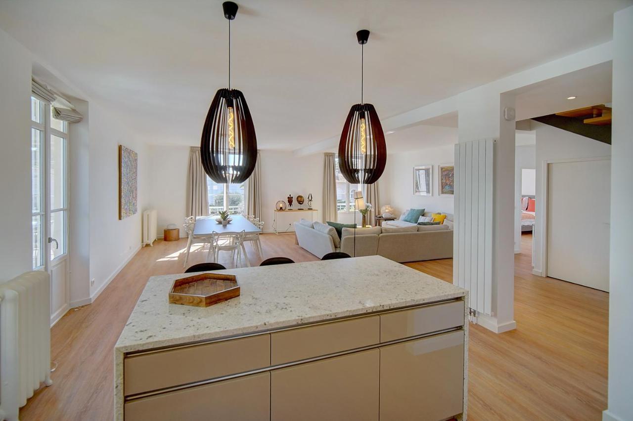 Immogroom - Magnificent 180m Duplex - Parking - Air Conditioning Appartement